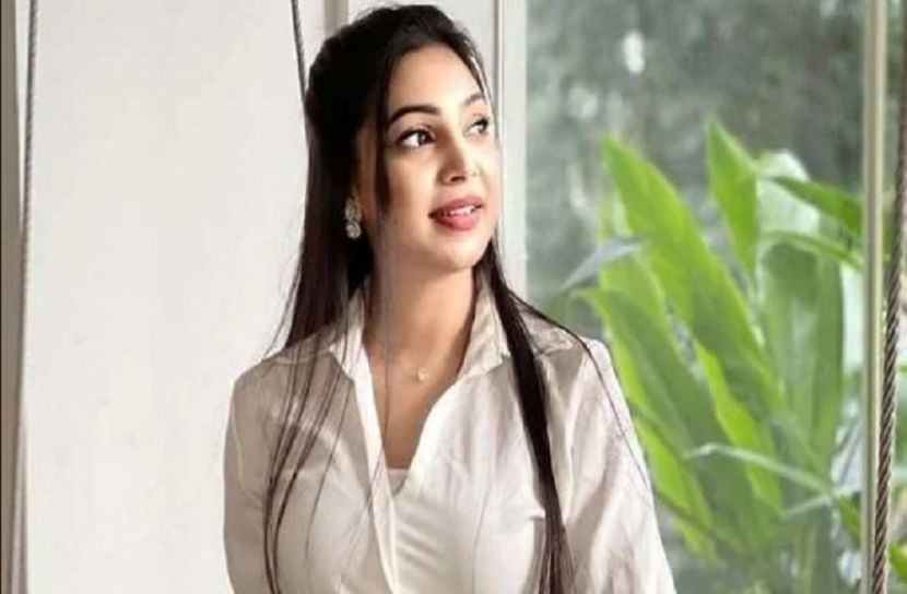 বিদ্বেষ ত্যাগ করে নারীকে সম্মান করুন। অভিনেত্রী সাদিয়া জাহান প্রভা