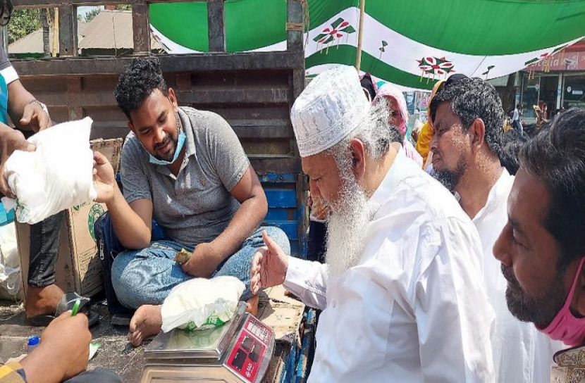 মুন্সীগঞ্জ পৌরসভায় টিসিবির ট্রাকসেল উদ্বোধন 