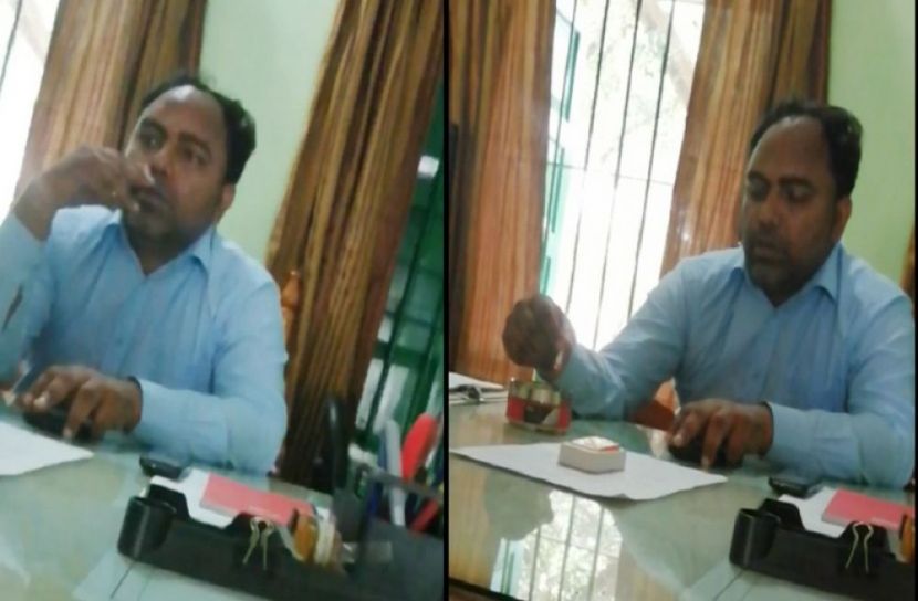 ঠাকুরগাঁওয়ে অফিসে বসে ধূমপান সেবন করছেন উপজেলা প্রকৌশলী