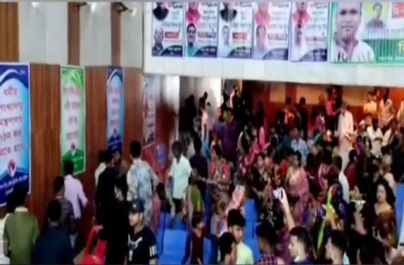 নোয়াখালীতে হিন্দু বৌদ্ধ ঐক্য খ্রিস্টান পরিষদের সম্মেলনে হট্টগোল, ধাওয়া-পাল্টা ধাওয়া,আহত ৪