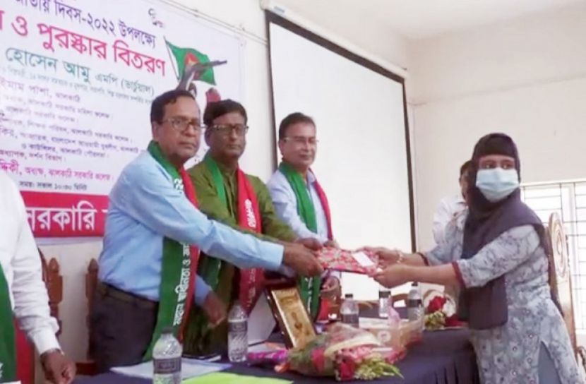ঝালকাঠি সরকারি কলেজে আলোচনা সভা ও পুরস্কার বিতরণ