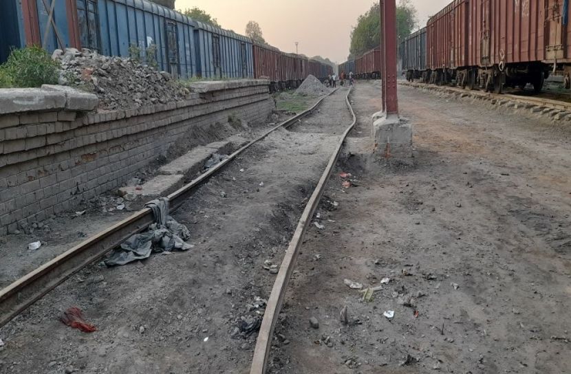 সৈয়দপুরে রেল লাইনের যন্ত্রাংশ উধাও