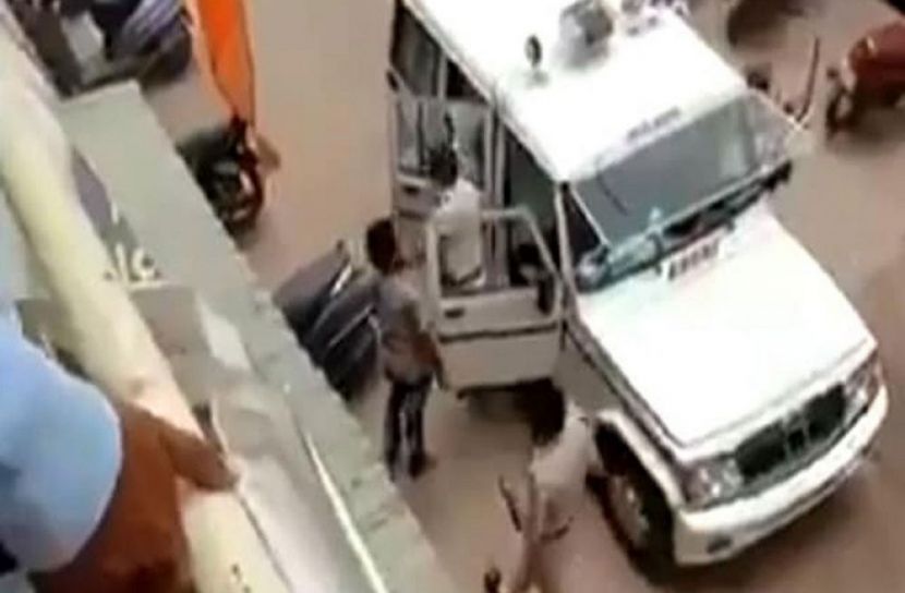 ধর্ষককে টুকরো করে নদীতে ফেললেন বাবা