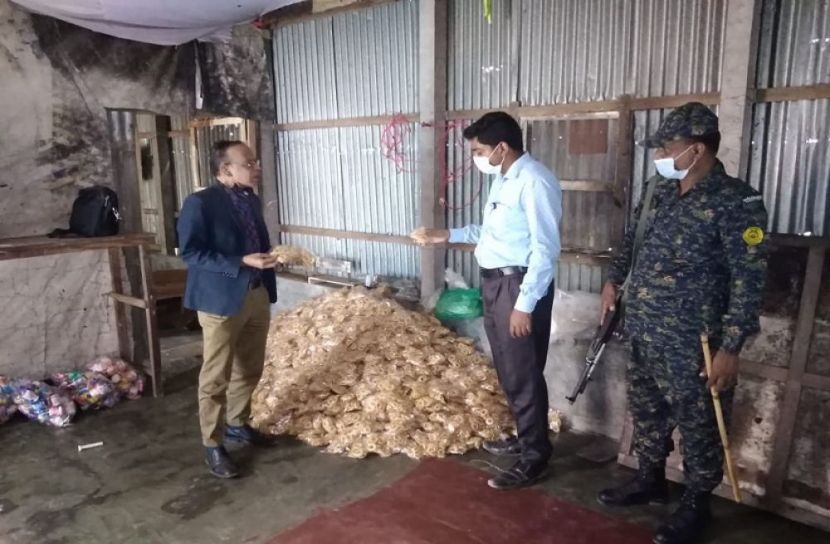 মুন্সীগঞ্জে চিপস কারখানায় জরিমানা 