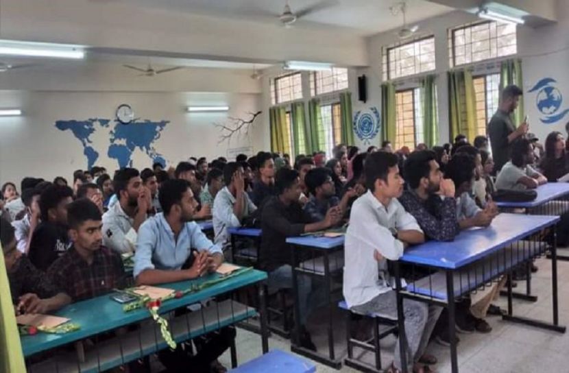 বশেমুরবিপ্রবিতে নবীন বরণ