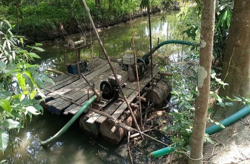 বরগুনায় অবৈধ ড্রেজার জব্দ, হয়নি মামলা