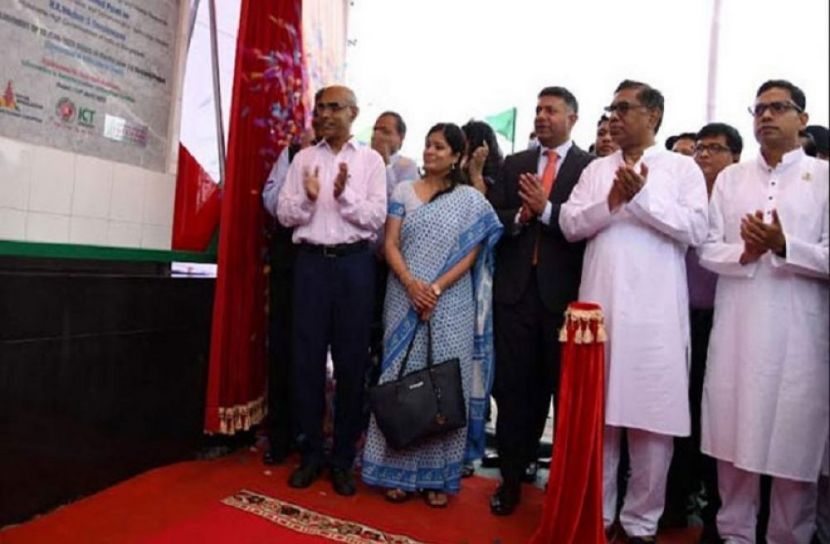কেরানীগঞ্জে হাই-টেক পার্কের ভিত্তিপ্রস্তর স্থাপন -  বিদ্যুৎ, জ্বালানি ও খনিজসম্পদ প্রতিমন্ত্রী নসরুল হামিদ এবং আইসিটি প্রতিমন্ত্রী জুনাইদ আহমেদ পলক
