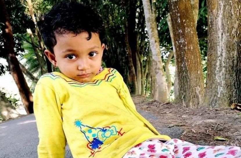 বাবার কোলে থাকা শিশুকে গুলি করে হত্যায় আটক ৩