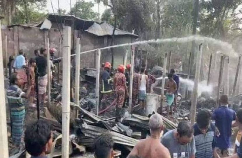 গুরুদাসপুরে অগ্নিদগ্ধ হয়ে শতবর্ষী বৃদ্ধার মৃত্যু