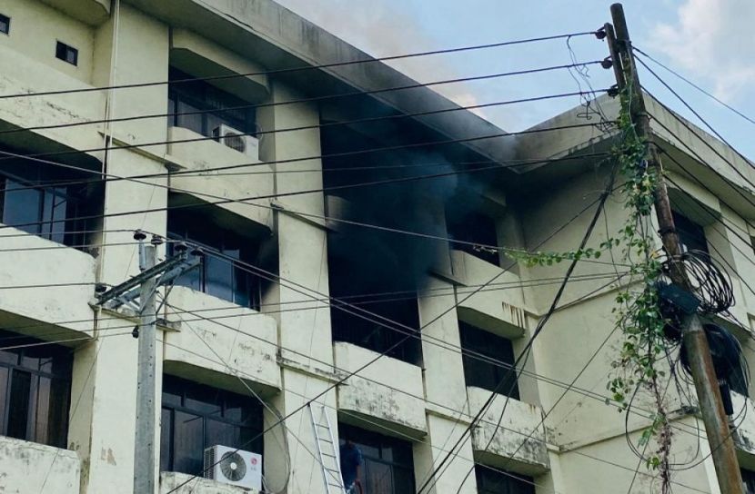 নোবিপ্রবির প্রশাসনিক ভবনে অগ্নিকাণ্ড