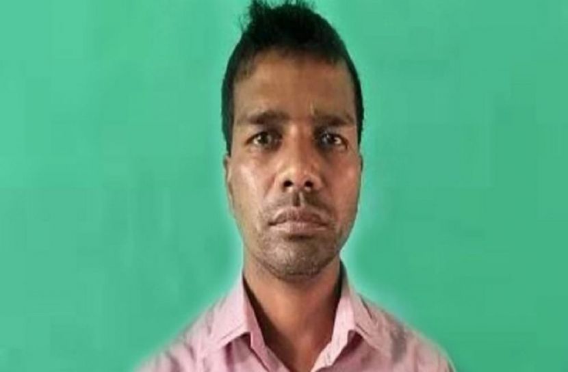 পৌর কাউন্সিলর হাতে নাতে আটক