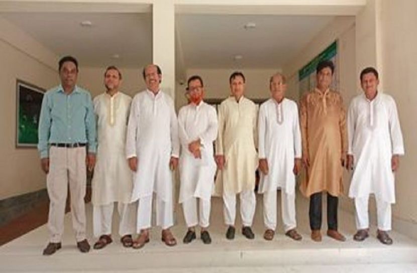 মাদারীপুরে ভিজিএফের চাল গ্রহণ করেনি ইউপি চেয়ারম্যানরা