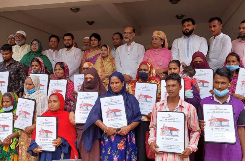 ভালুকায় ঈদের আগেই ঘর পেল ৪৫ পরিবার
