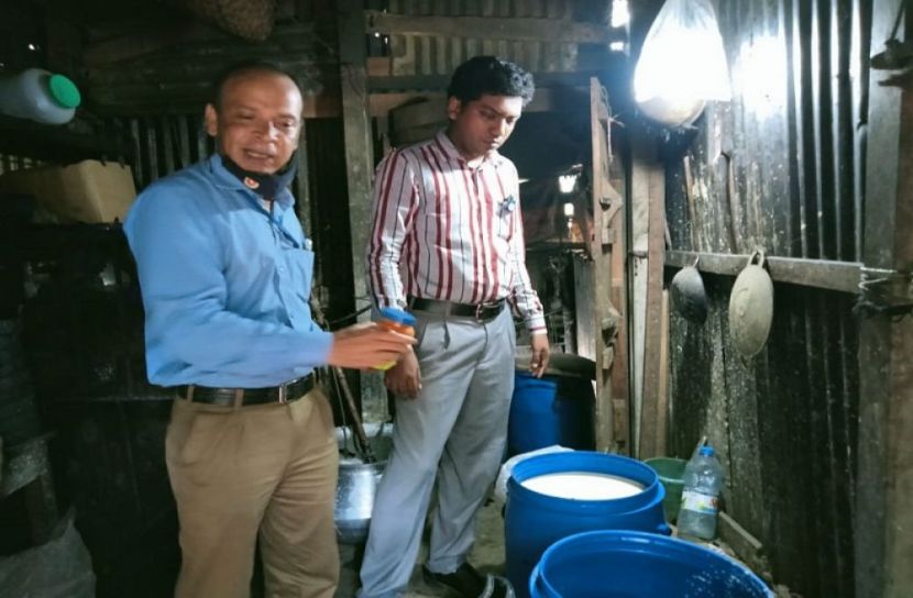মুন্সীগঞ্জে মাঠা তৈরির কারখানায় জরিমানা