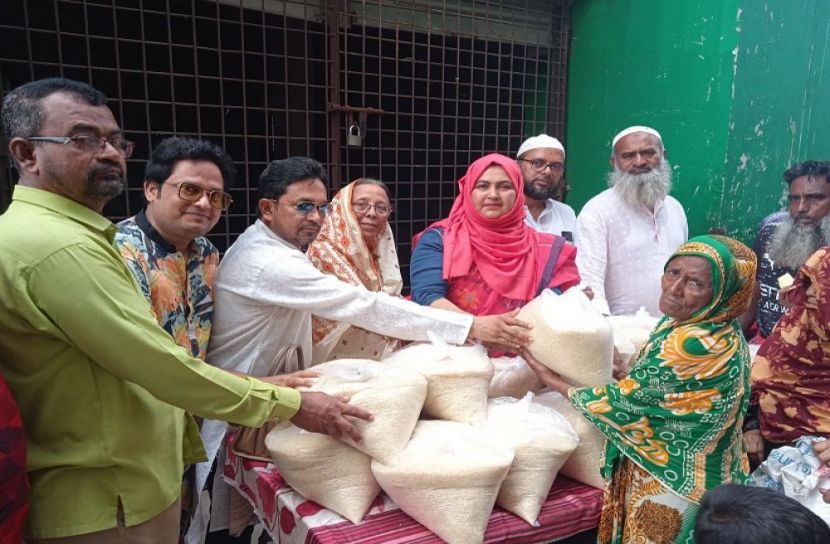 মুন্সীগঞ্জে প্রধানমন্ত্রীর উপহার বিতরণ