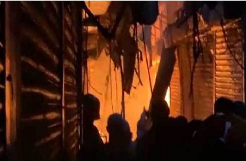 হকার্স মার্কেটে ভয়াবহ আগুন