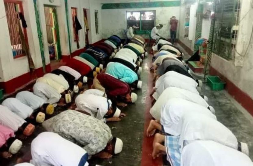 আফগানিস্থান ,বুলগেরিয়া ও নাইজিরিয়া স্টাইলে পটুয়াখালীতে ঈদ পালন