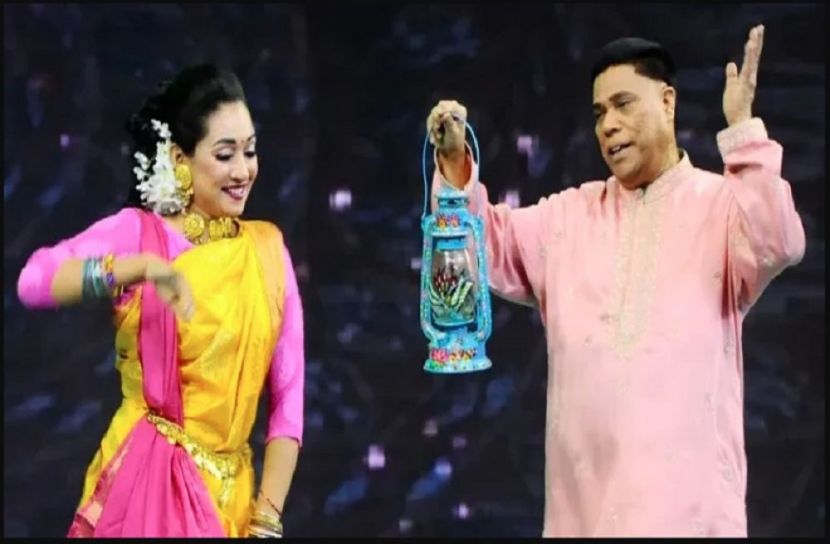 ড. মাহফুজুর রহমানের হাতে হারিকেন!