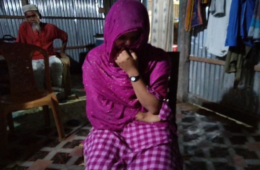 বিয়ের দাবিতে প্রেমিকের বাড়িতে অনশন , তরুনীর আত্মহননের চেষ্টা