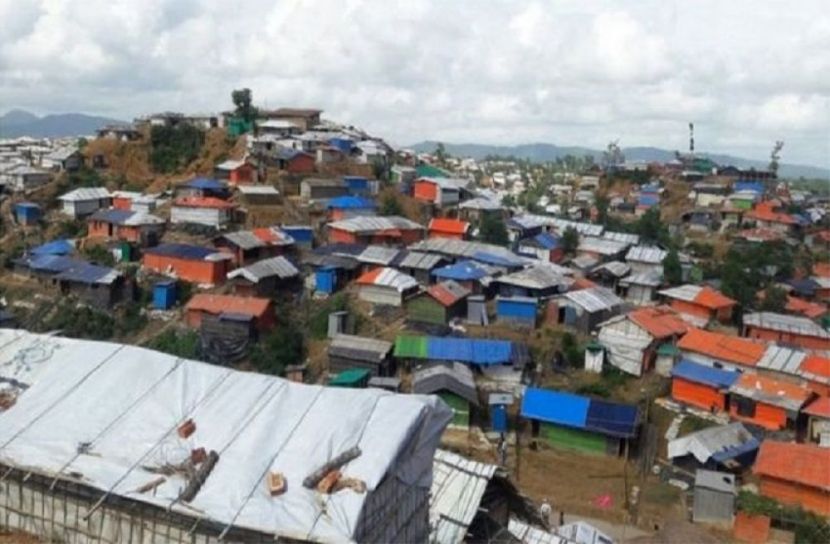 রোহিঙ্গা শিবিরে গ্যাসের চুলা থেকে আগুন