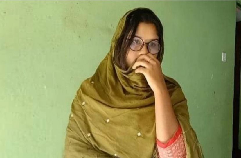 বিয়ের দাবিতে অনশন, মৌ কারাগারে