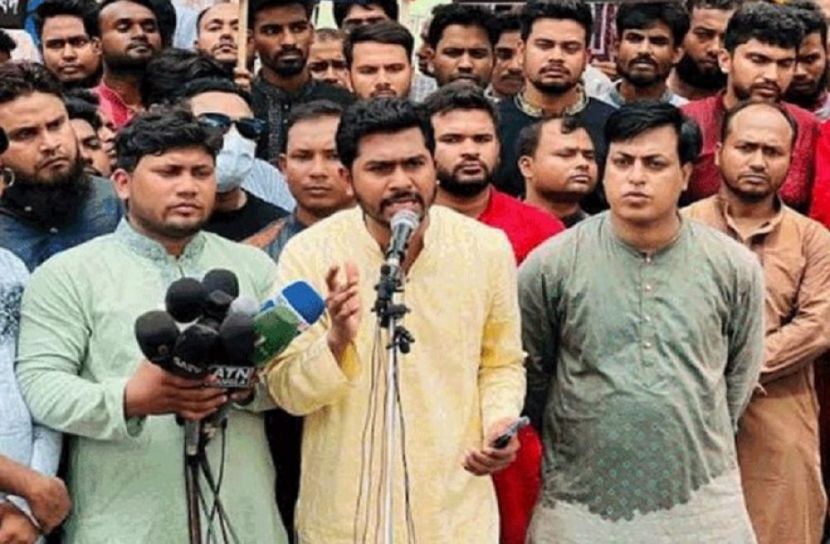 নুরের বিরুদ্ধে থানায় লিখিত অভিযোগ