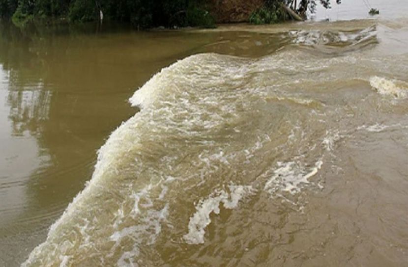 রাস্তাঘাট প্লাবিত (ছবি: সংগৃহীত)