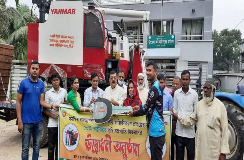 সৈয়দপুরে কৃষকদের মাঝে ভর্তুকিতে যন্ত্রপাতি বিতরণ