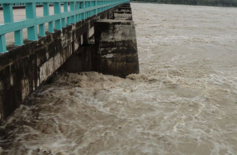 যমুনা নদীর পানি বেড়েই চলছে (ছবি: সংগৃহীত)