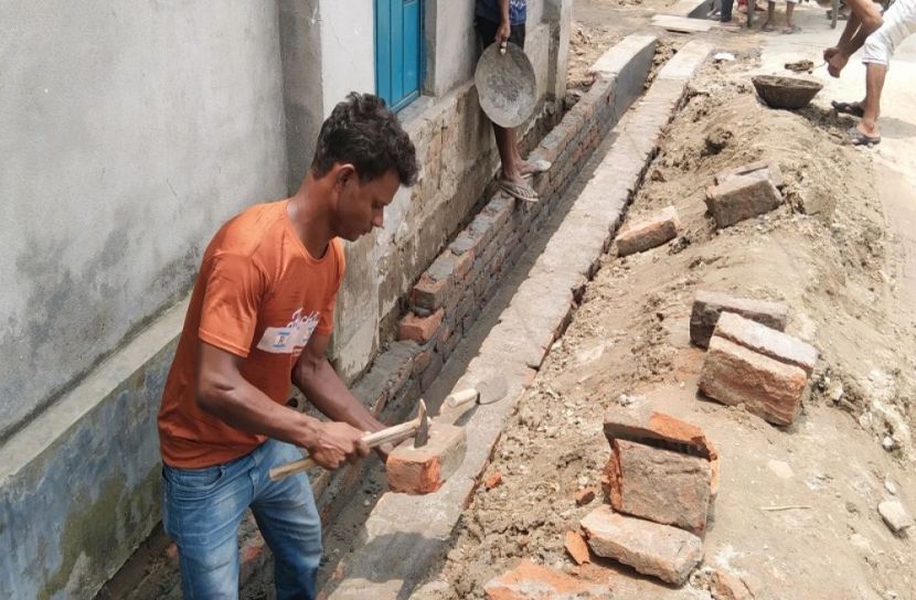 পুরাতন ইটখান কি নদীত ফিক্কি দেমো?