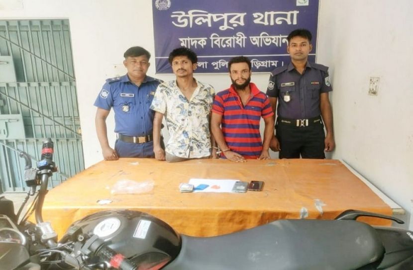 উলিপুরে ইয়াবাসহ দুই মাদক ব্যবসায়ী আটক
