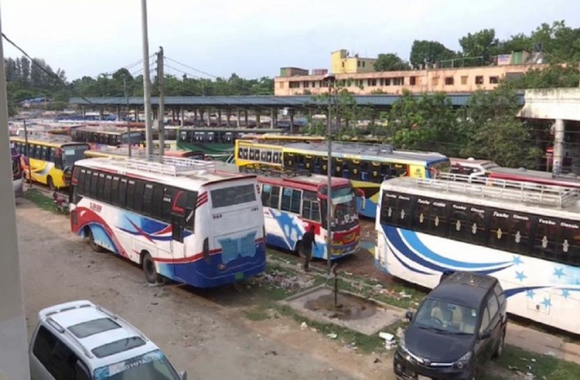 টার্মিনাল থেকে বাস উধাও