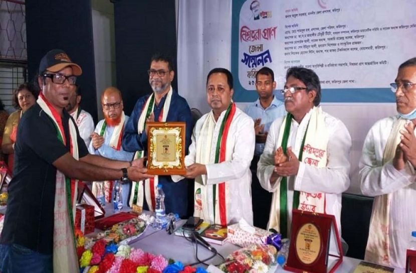 সংবর্ধিত হলেন কবি আলীম আল রাজী-আজাদ