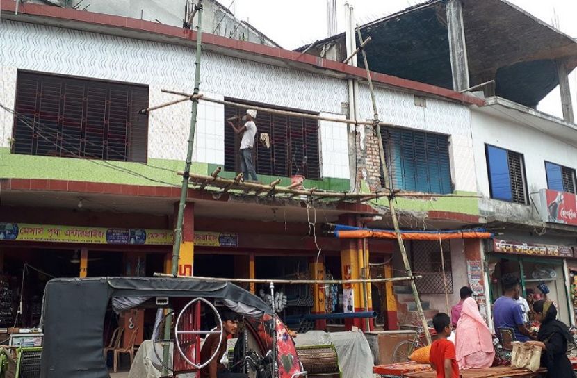 বোয়ালমারীতে উচ্ছেদকৃত সওজের জায়গা ফের বেদখল