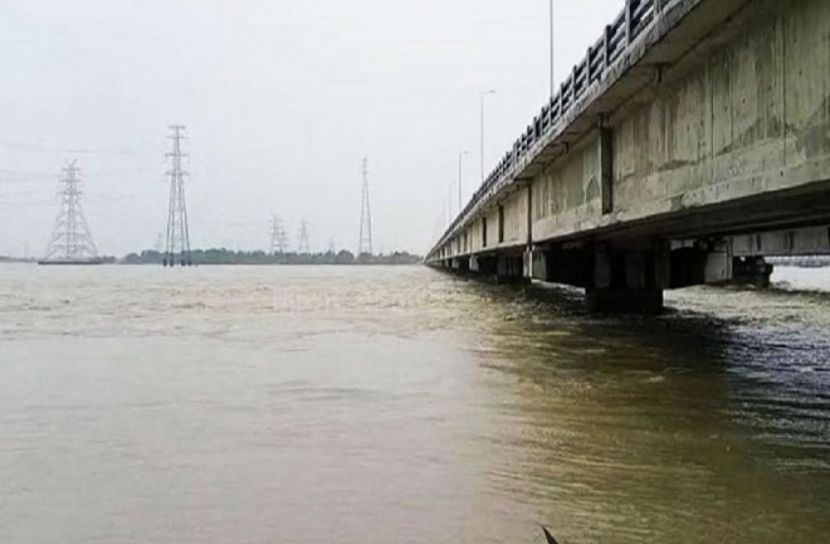 প্লাবিত হচ্ছে তিস্তার বিস্তীর্ণ এলাকা