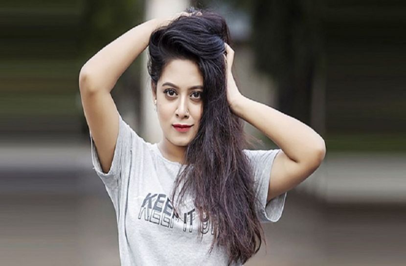 দীঘির ‘প্রথম’ বিজ্ঞাপনচিত্র