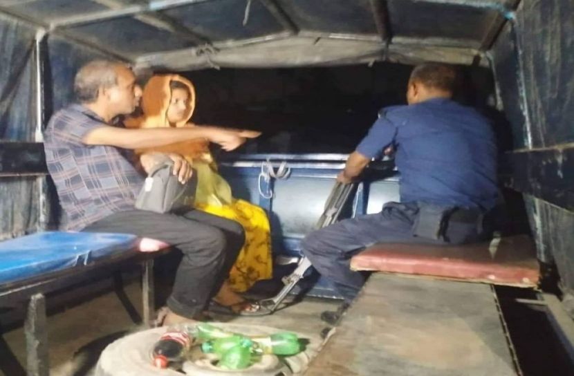 অপকর্ম করতে গিয়ে নারীসহ কথিত সাংবাদিক আটক