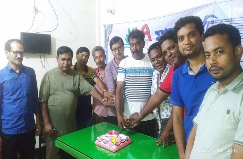বোয়ালমারীতে যায়যায়দিন পত্রিকার বর্ষপূর্তি উদযাপিত