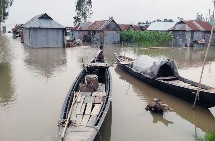 হু হু করে বাড়ছে পানি, গাইবান্ধার নিম্নাঞ্চল প্লাবিত