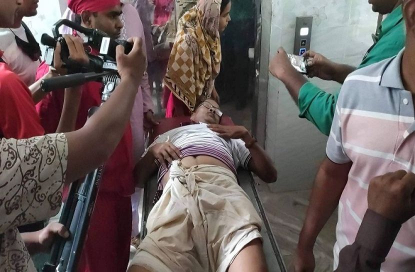 সাতক্ষীরায় সাবেক ইউপি চেয়ারম্যান গুলিবিদ্ধ