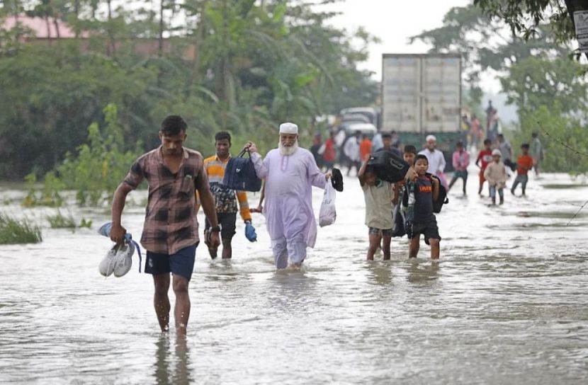 বন্যায় ৩৬ দিনে মৃতের সংখ্যা ৪২
