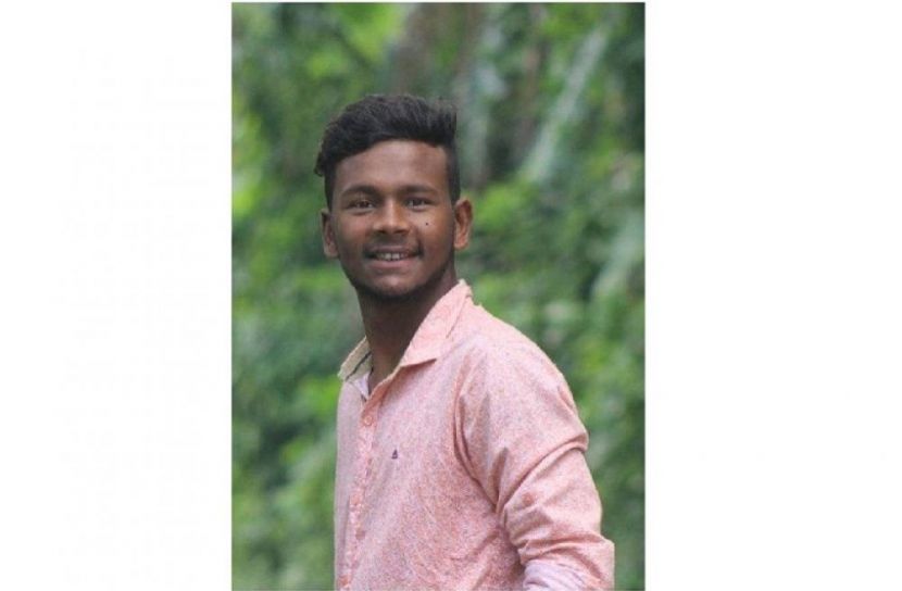 ফুটবলারের ঝুলন্ত লাশ উদ্ধার 