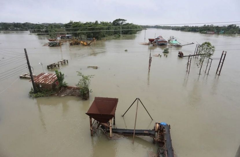 বন্যায় মৃত্যু বেড়ে ৮৪