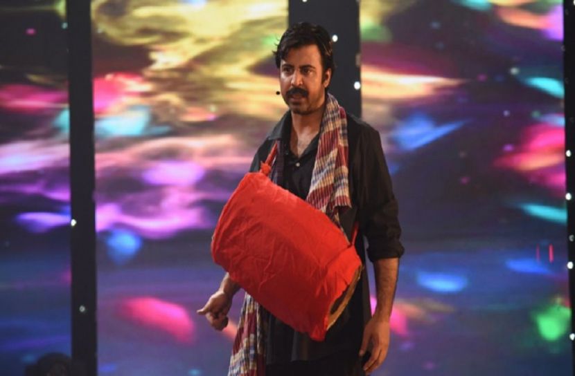 ‘আনন্দ মেলা’ উপস্থাপনায় আফরান নিশো
