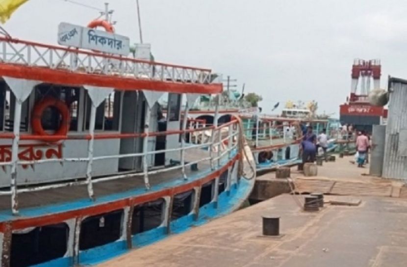 বাংলাবাজার-শিমুলিয়া নৌরুটে যাত্রী শুন্য