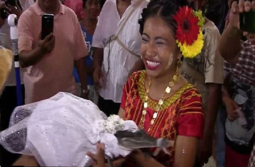 কুমির বিয়ে করলেন মেক্সিকোর মেয়র 