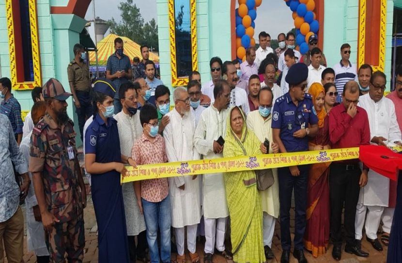 নীলফামারীতে পুনাকের তাঁত শিল্প মেলার উদ্বোধন 