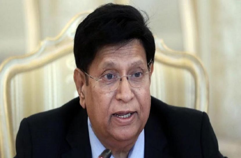 প্রবাসীরা অনেক কষ্ট করেন
