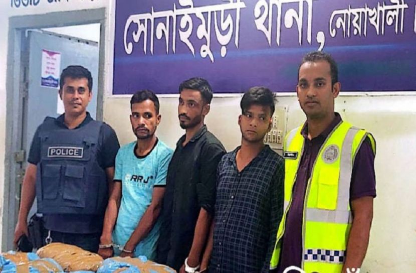 তিন লাখ টাকার গাঁজাসহ গ্রেফতার ৩