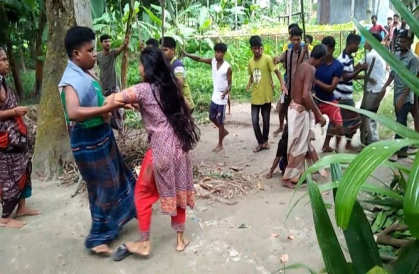 বৃদ্ধার বাড়ি লিখে নিল মেম্বার